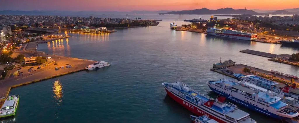 piraeus port