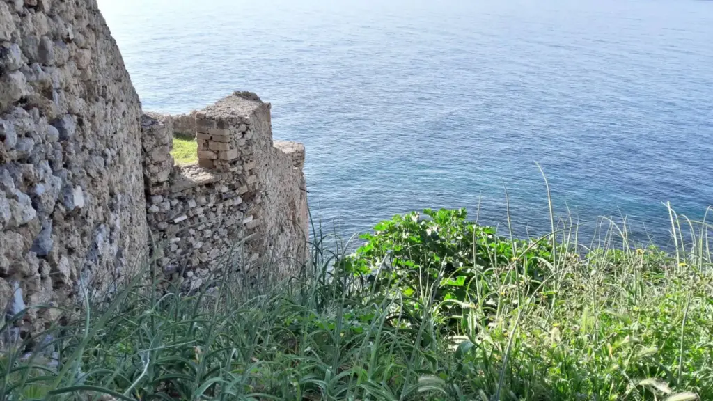 monemvasia castle greece